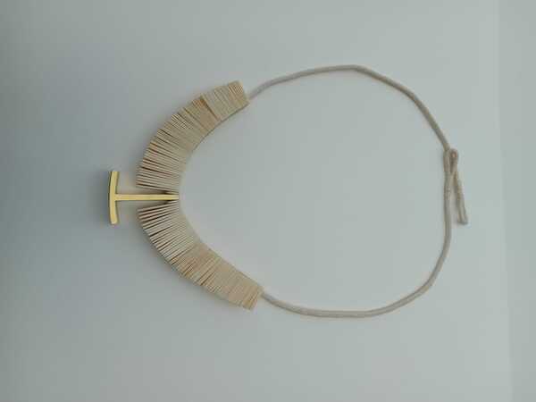 Necklace anchor
